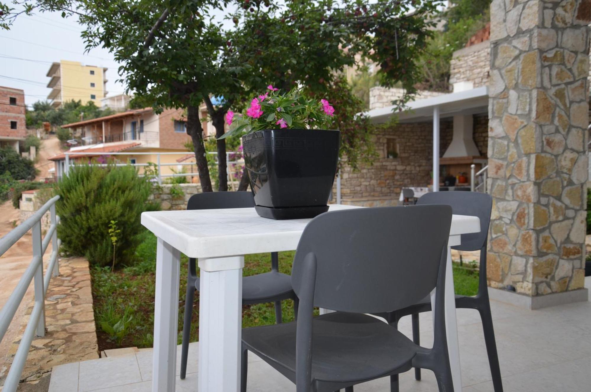 Harmonia Guest House 2 Himarë Dış mekan fotoğraf