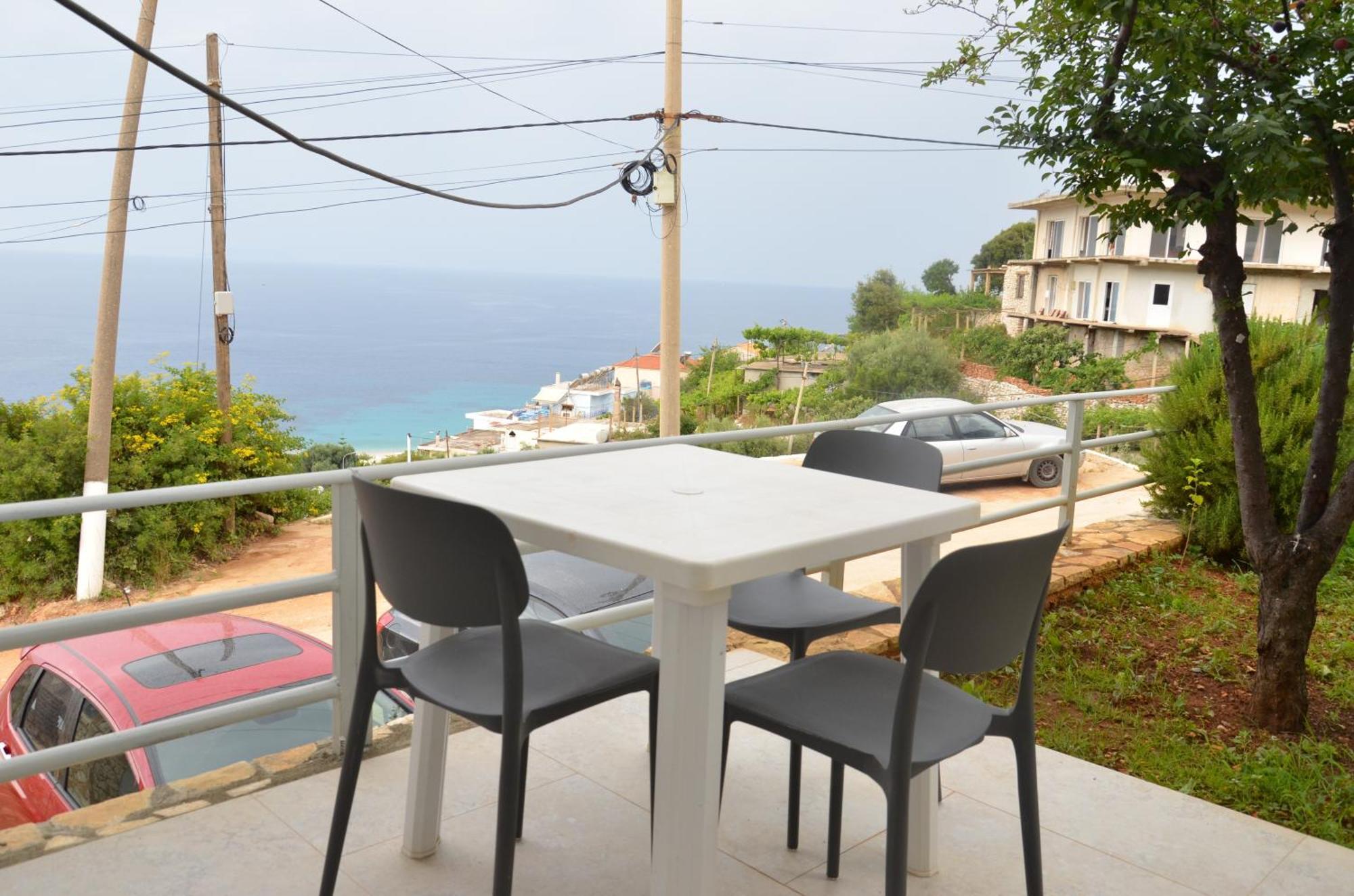 Harmonia Guest House 2 Himarë Dış mekan fotoğraf