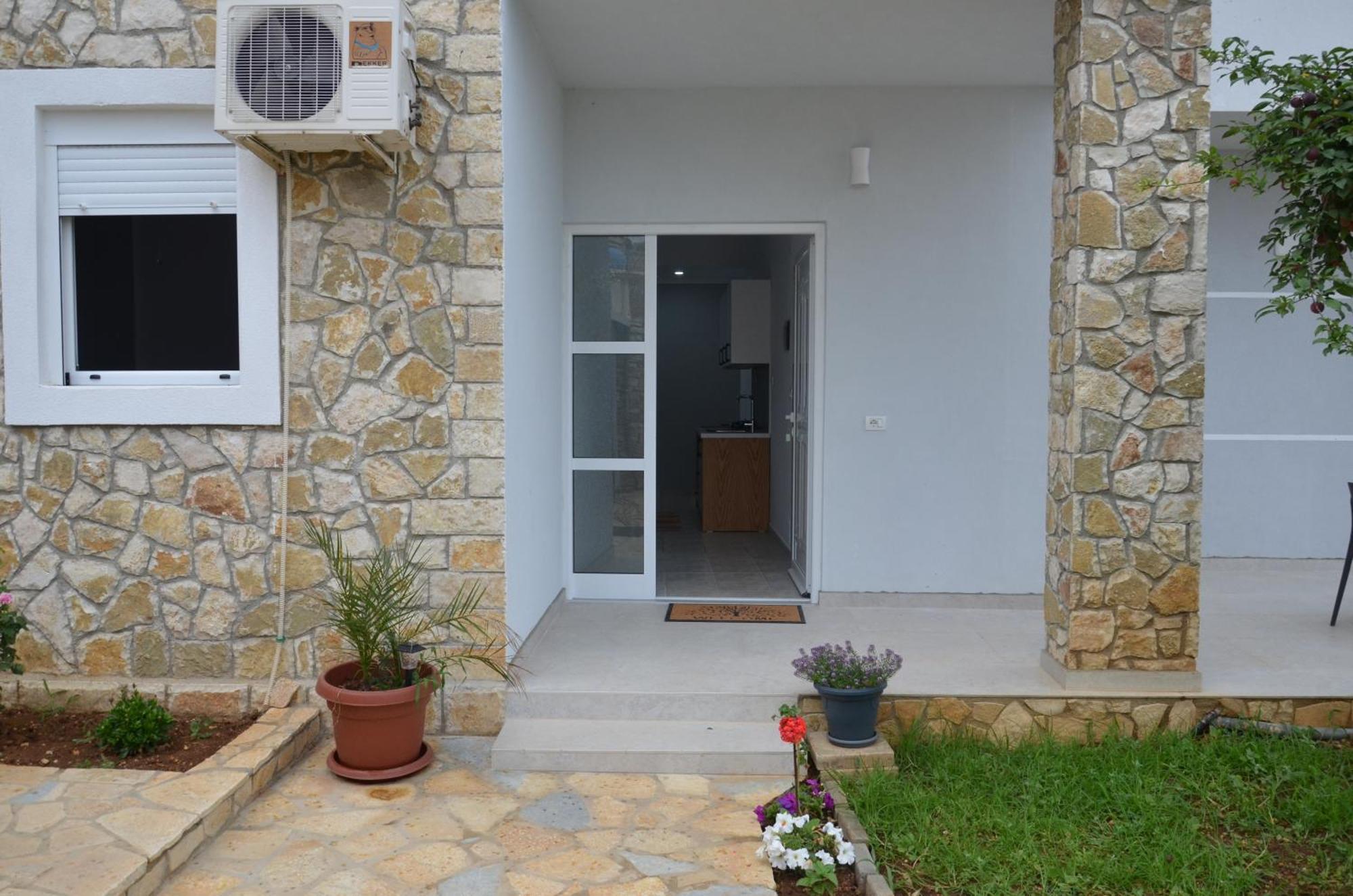 Harmonia Guest House 2 Himarë Dış mekan fotoğraf