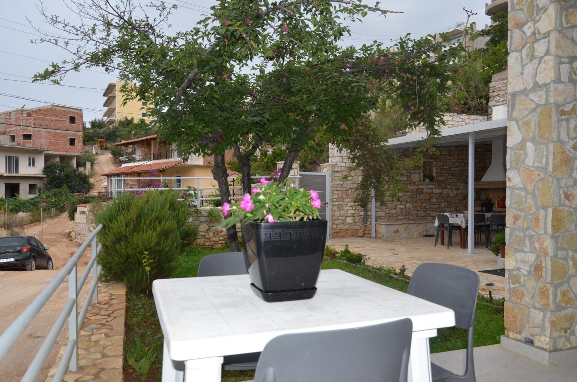 Harmonia Guest House 2 Himarë Dış mekan fotoğraf